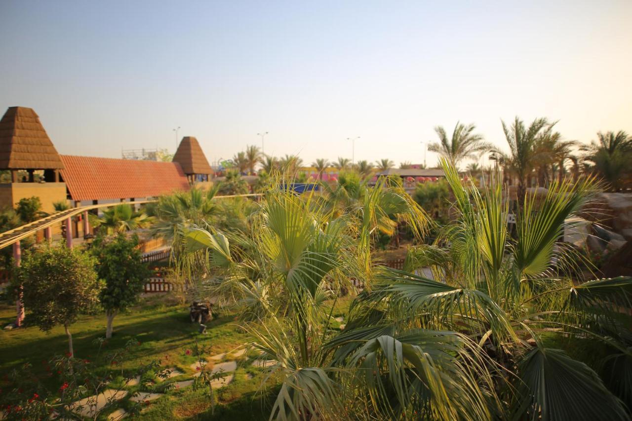 Swiss Inn Teda Hotel & Aqua Park Ain Sukhna Eksteriør bilde